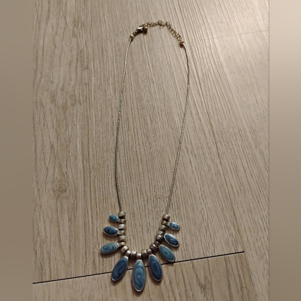 Elegant Blue and Silver Necklace